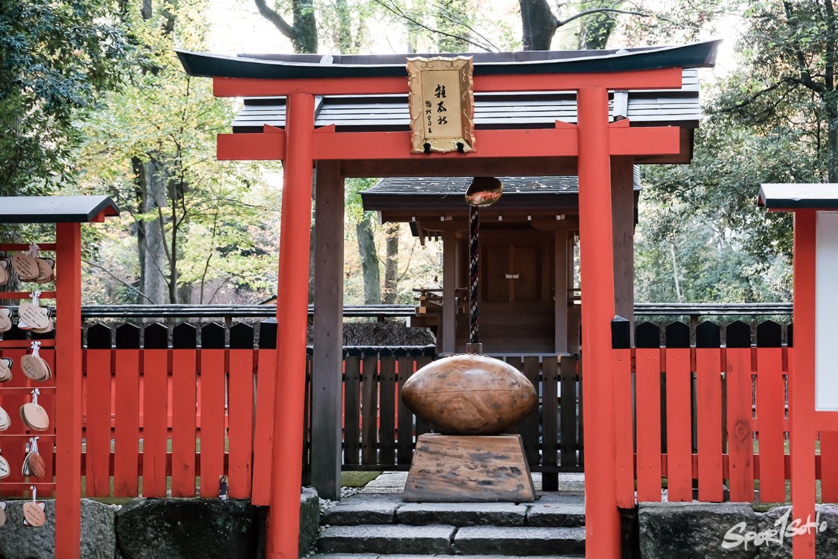 為欖球運動員祈福的神社