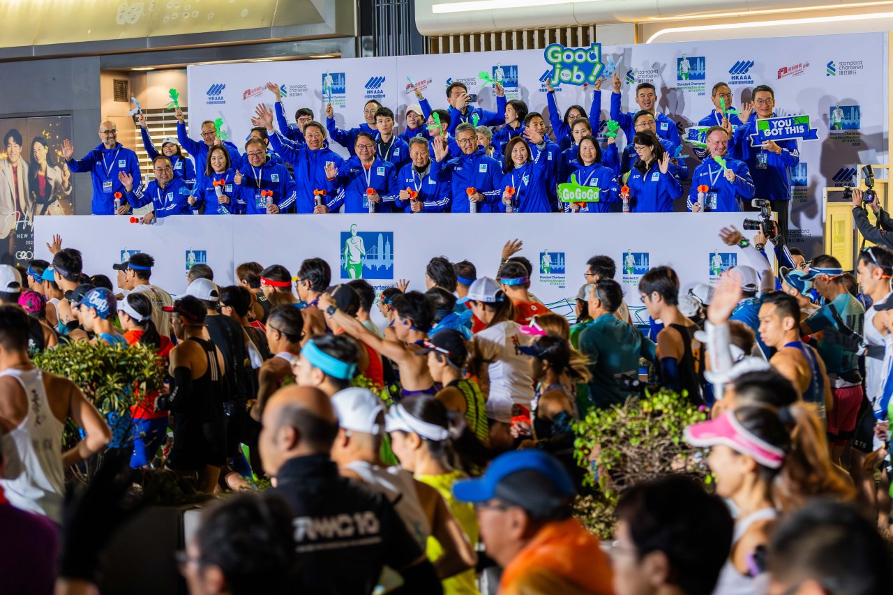 渣打香港馬拉松2025 多名精英跑手刷新個人最佳成績